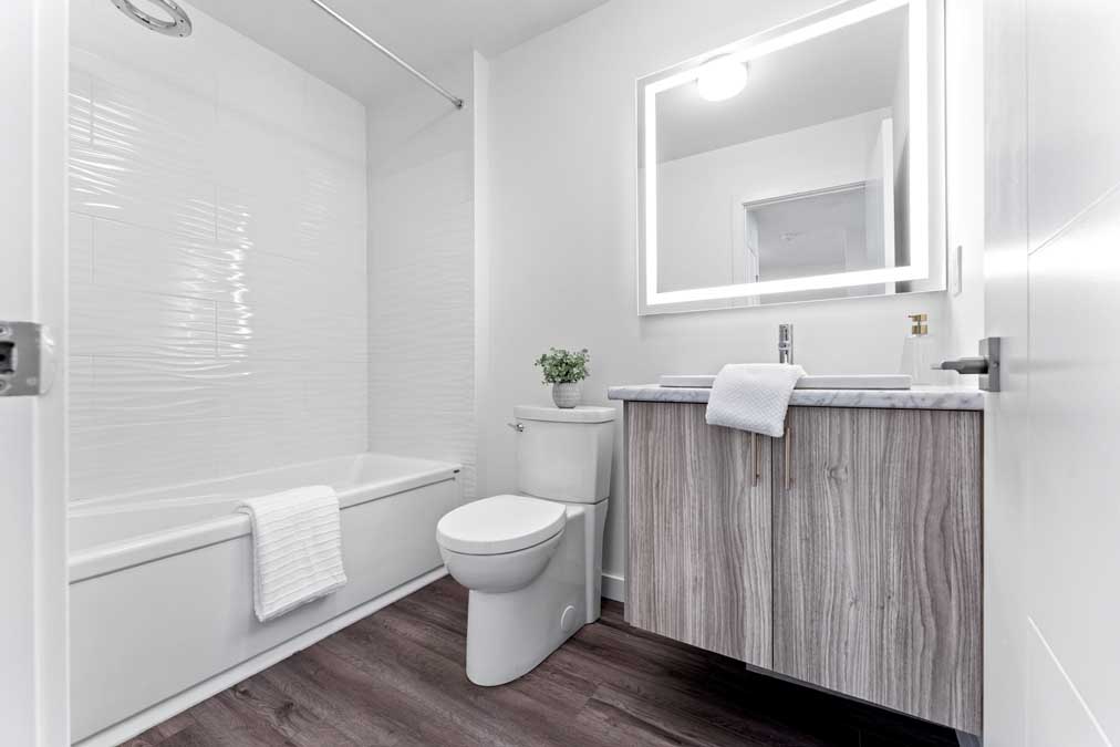 224 Maple interior 1